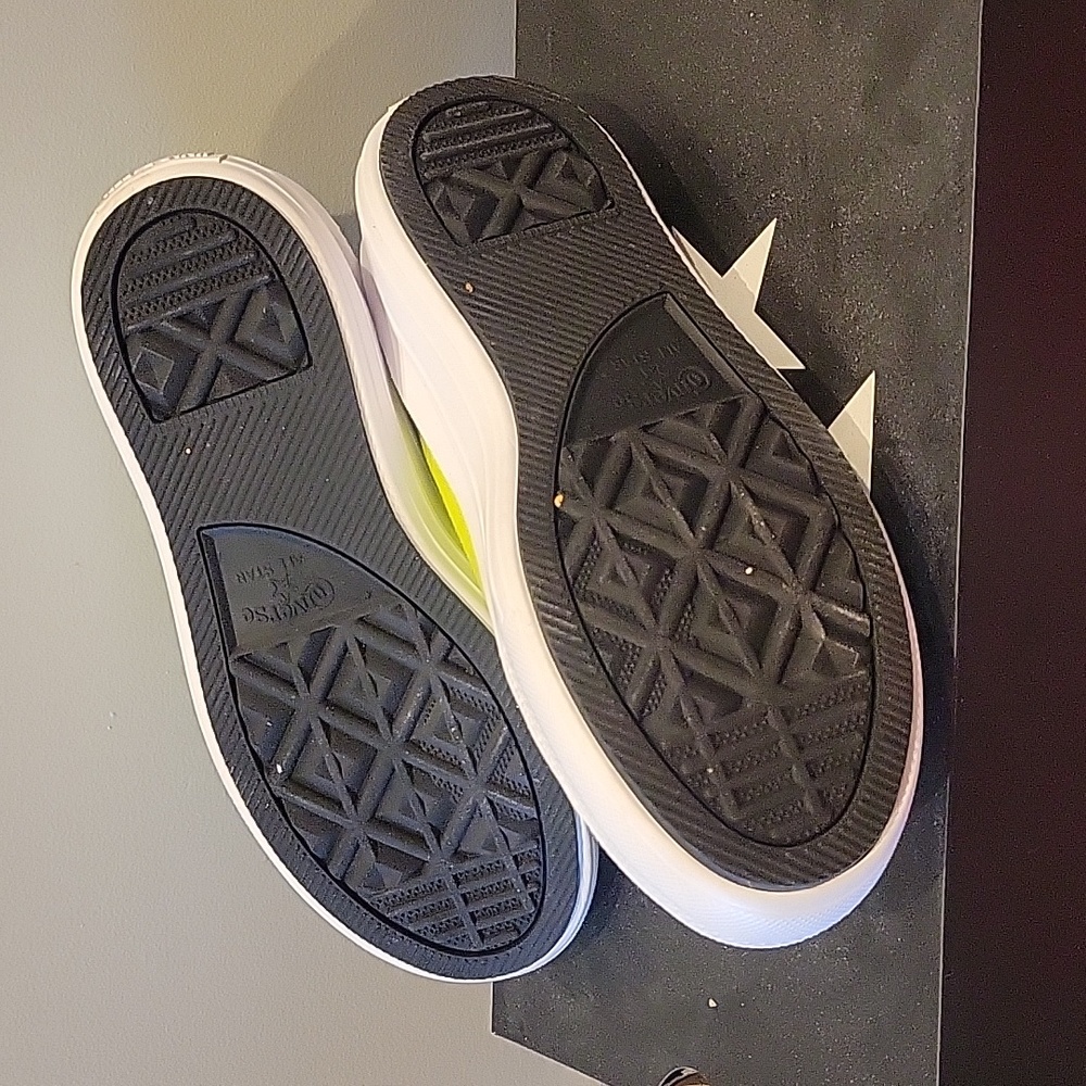 Converse - Picture 6 of 7
